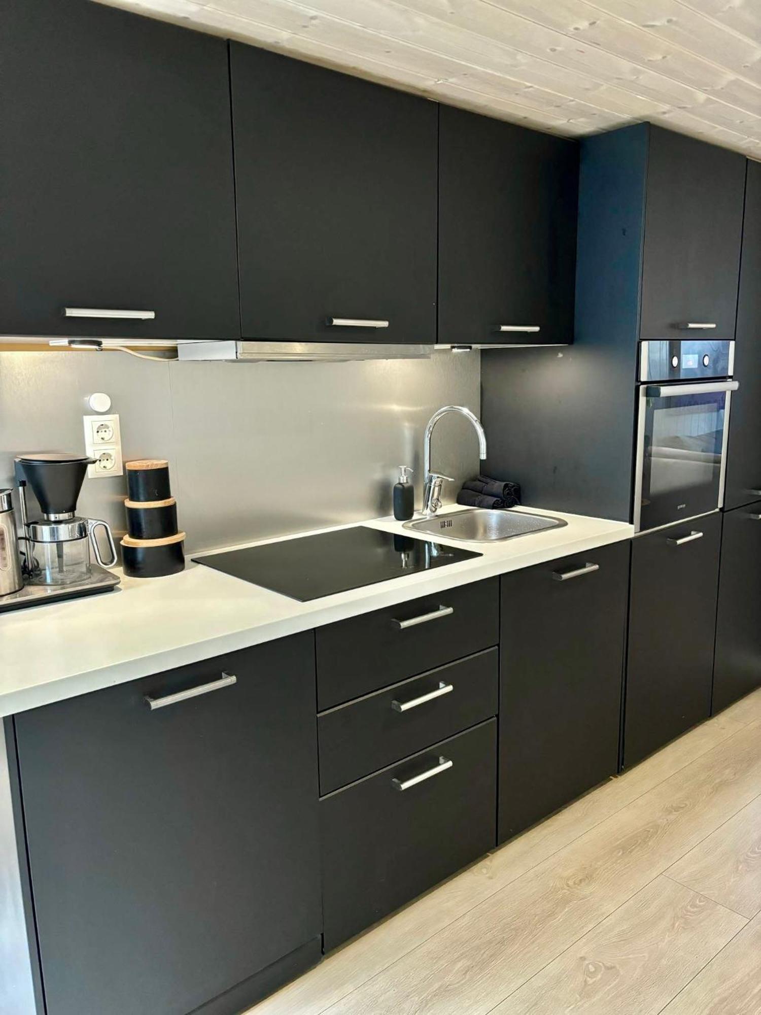 Down Town Apartment With Outside Area In Villa Kristiansand Buitenkant foto
